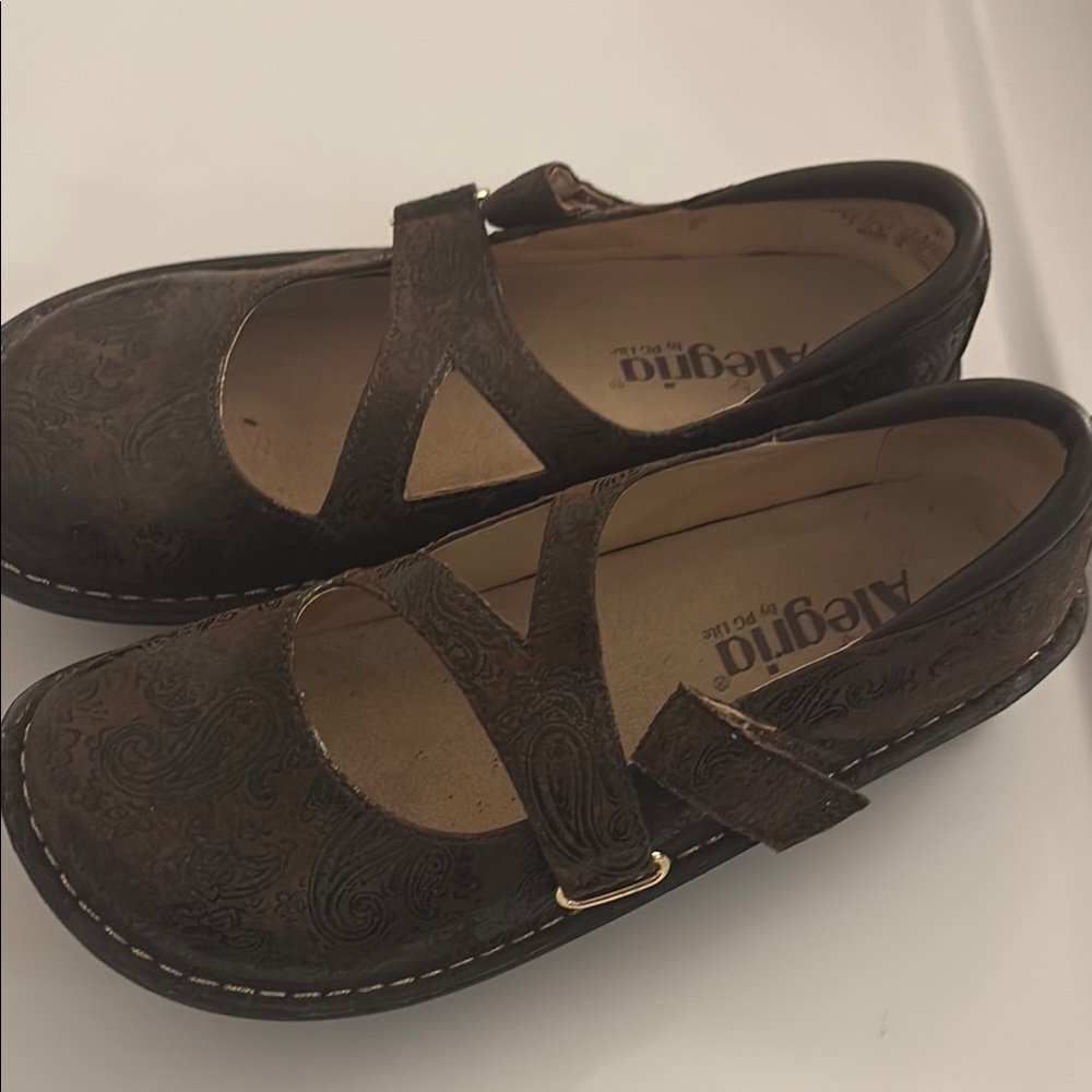 Alegria Brown Shoes - Picture 4 of 4